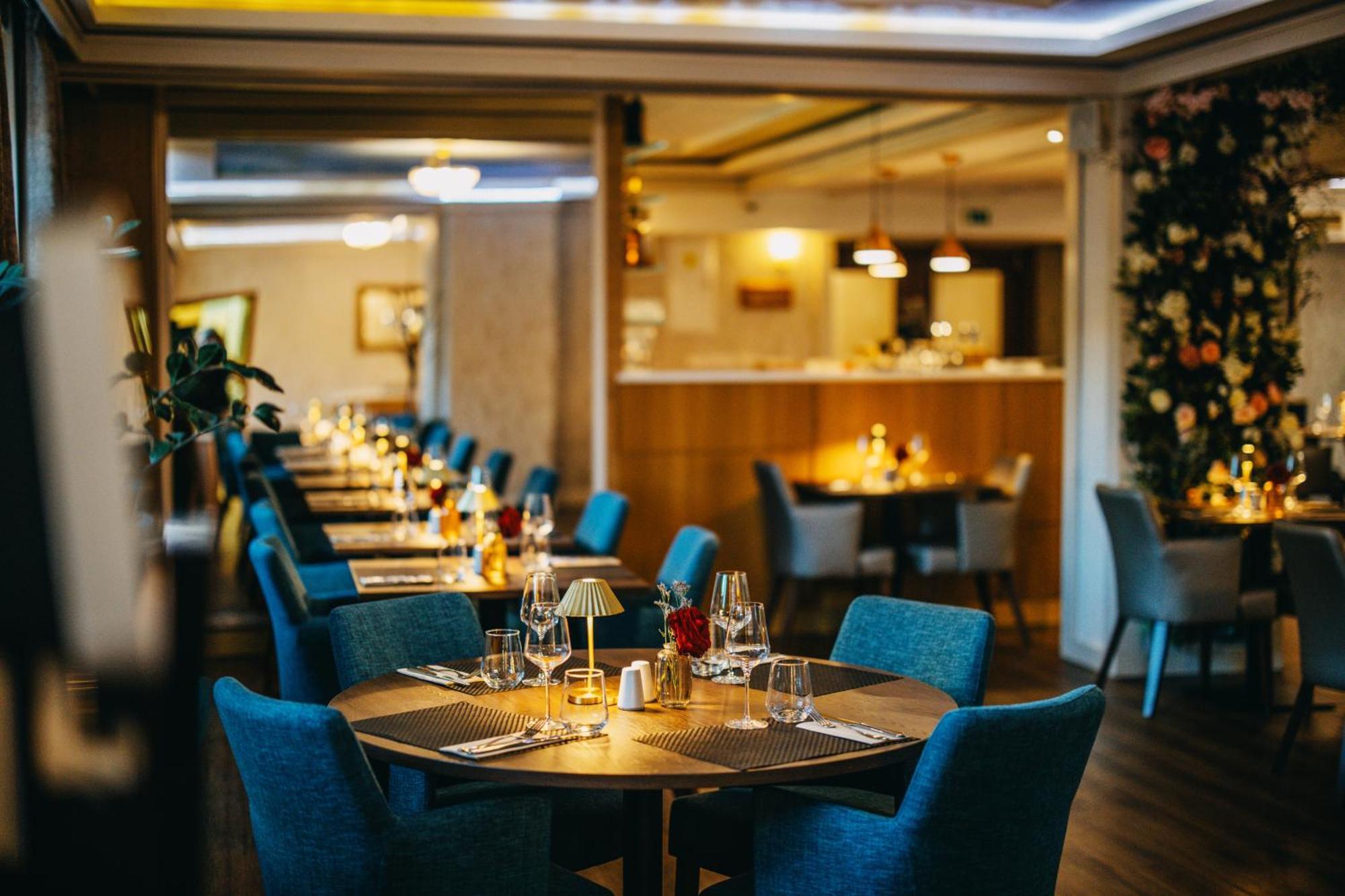 Hotel Grand International - Czech Leading