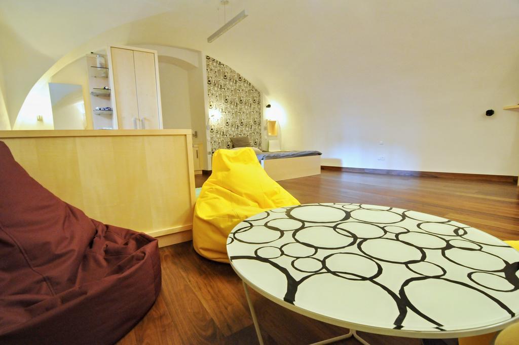 Apartment Trziste