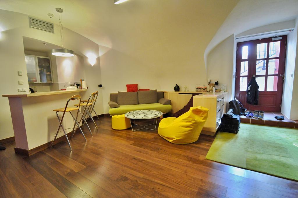 Trziste Apartment