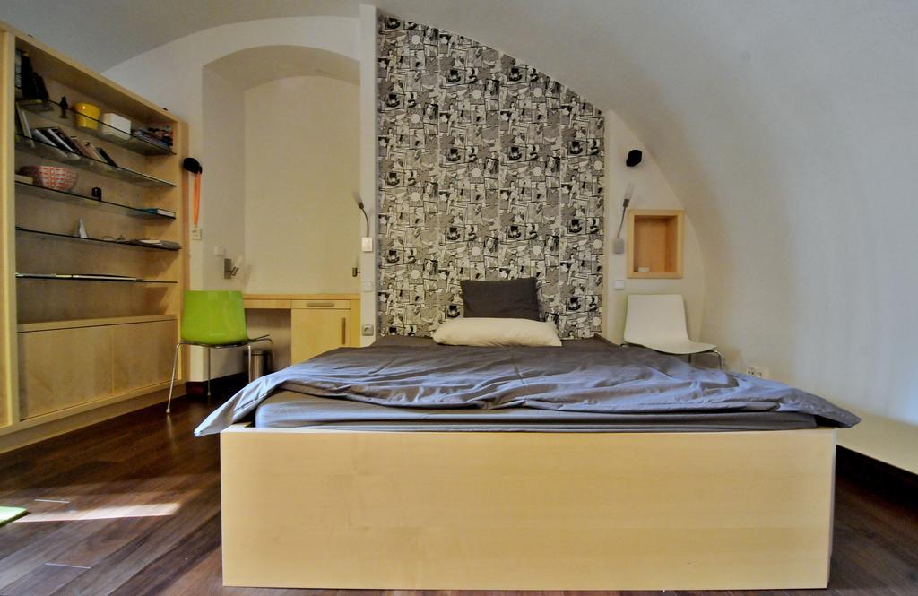 Apartment Trziste *