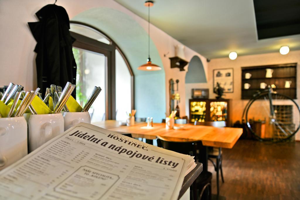Restaurant Darwin Hotell Prag