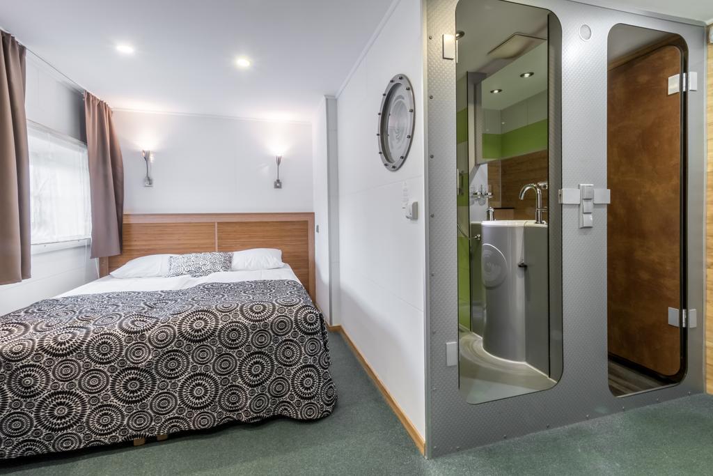 Rohan Boat Bådhotel 3*