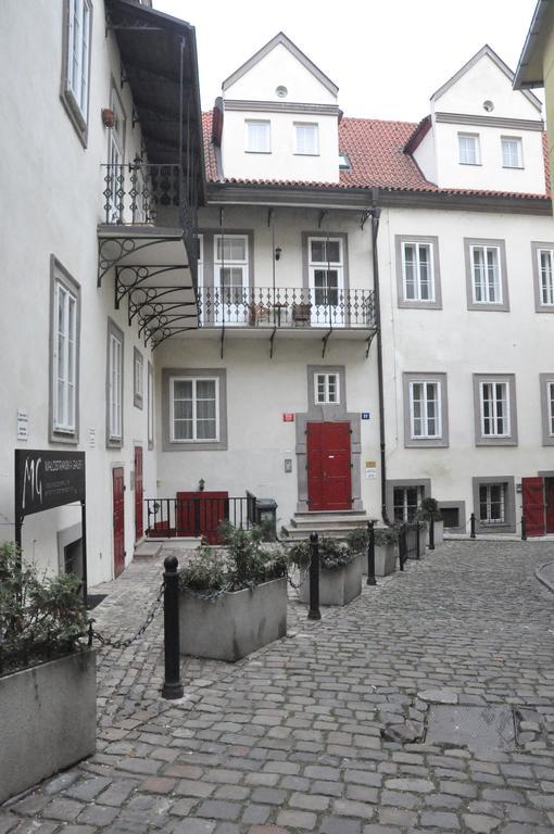 Trziste Apartment