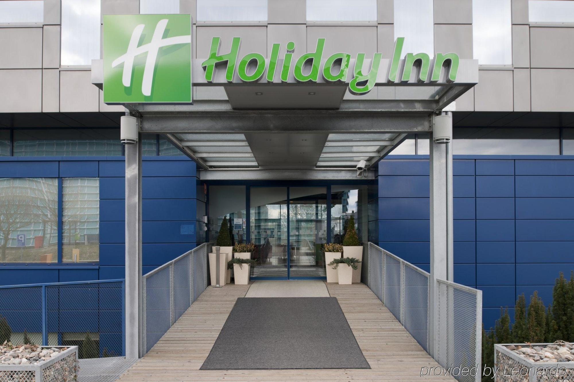 Holiday Airport By Ihg Hotell Prag
