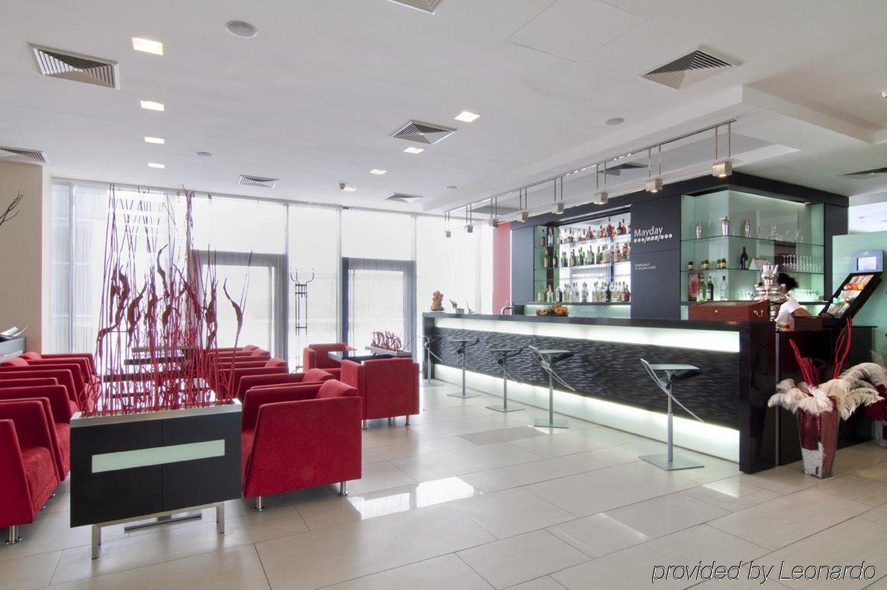 Holiday Airport By Ihg 4*