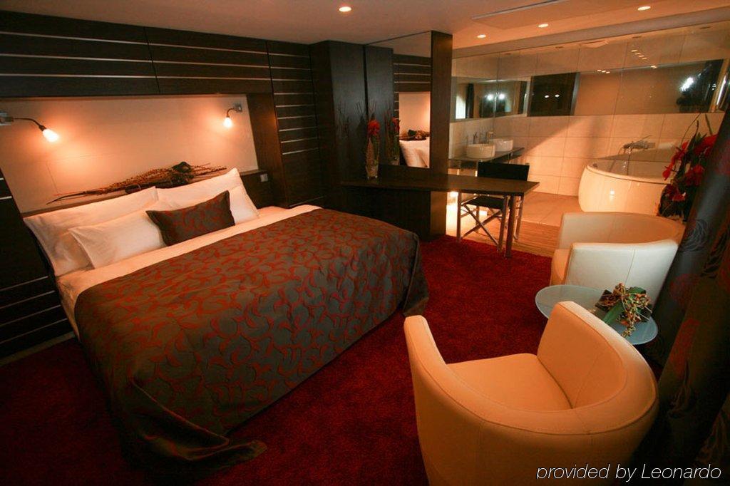 Bådhotel Rohan Boat
