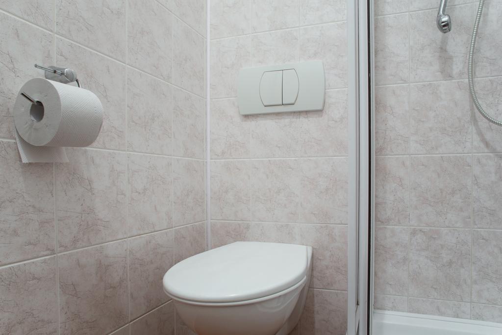 Hostel Holeckova