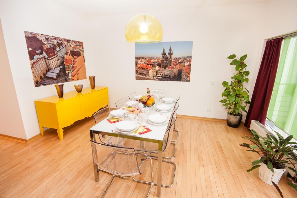 Wenceslas Square Lofts Lägenhet