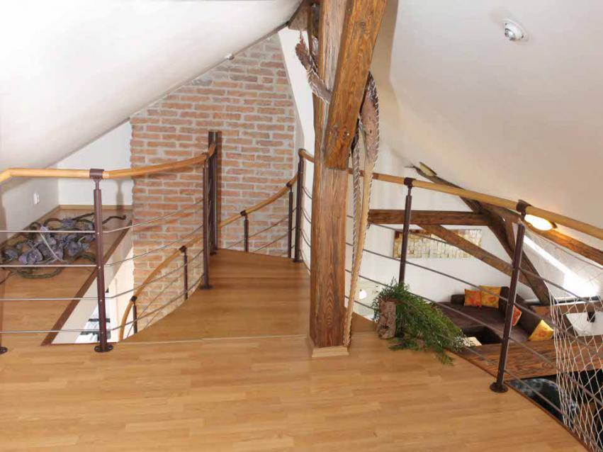Attic Hastalska Prag