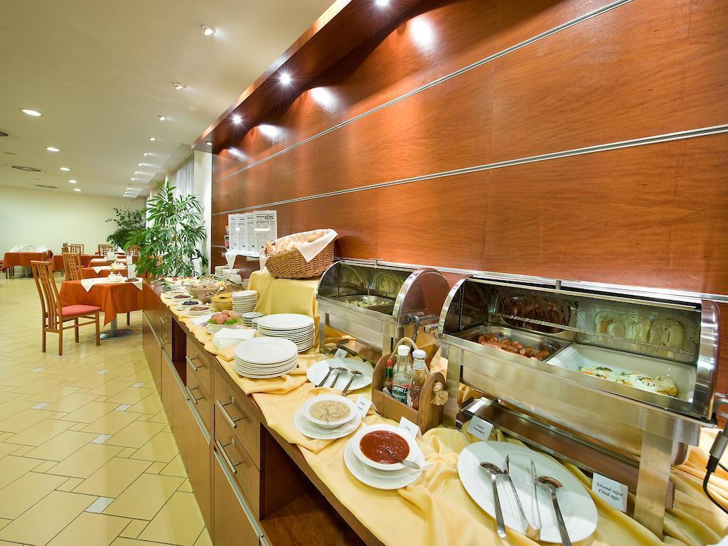 Ramada Airport Hotel