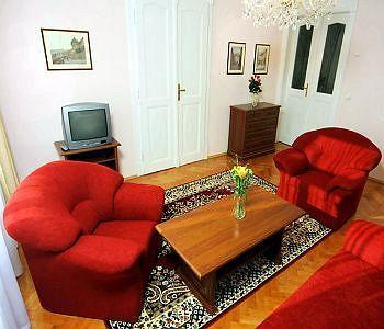 & Royal Standard 3* Prag