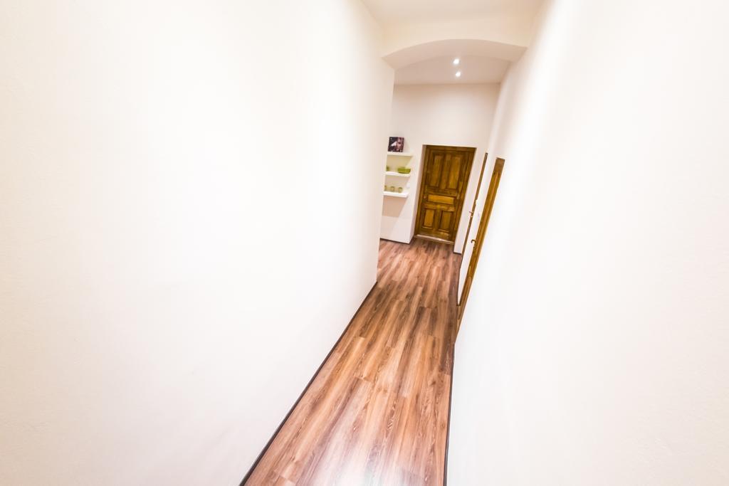 Apartment Freedom Rooms & Apartments *