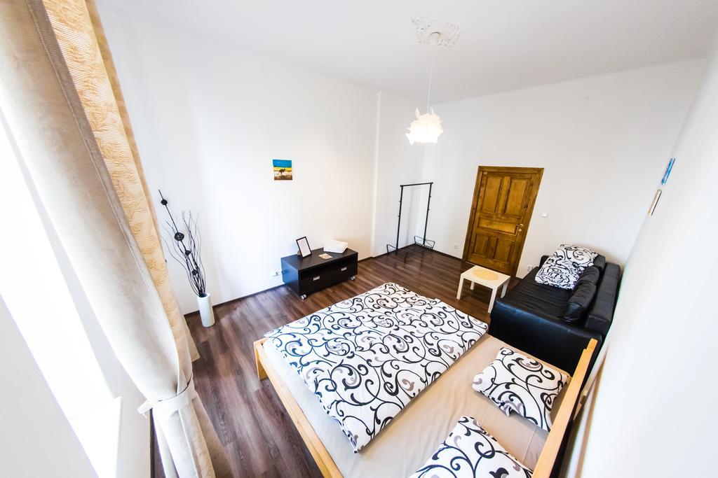 Freedom Rooms & Apartments