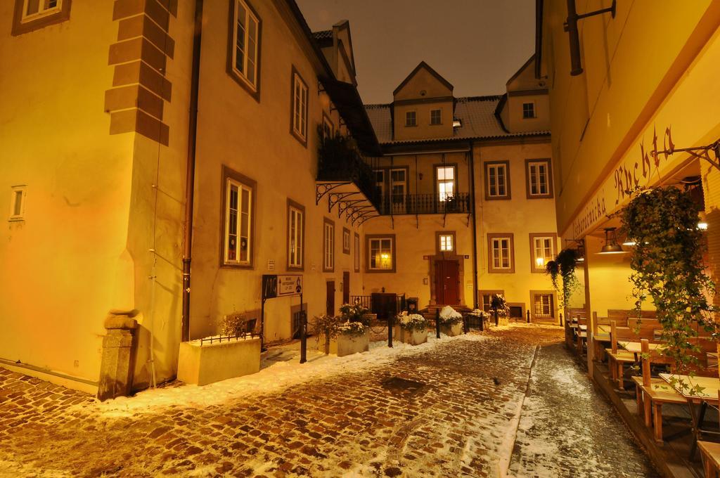 Apartment Trziste *