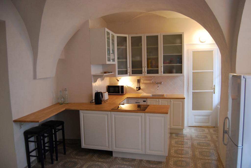 Apartment Trziste *