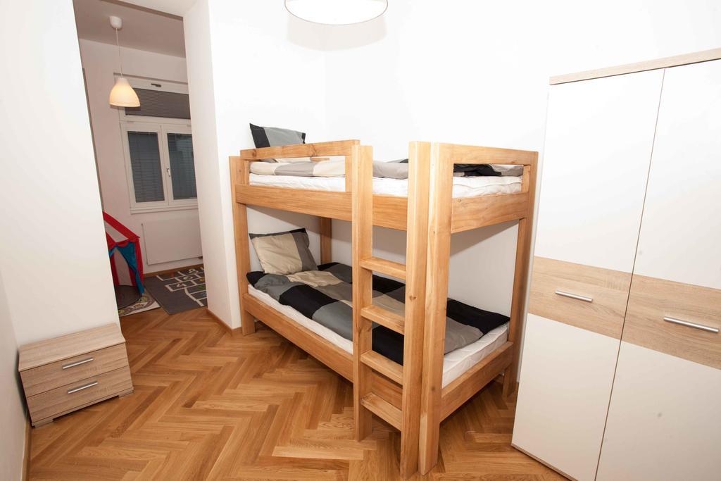 Smichov Praguestars Apartmán *