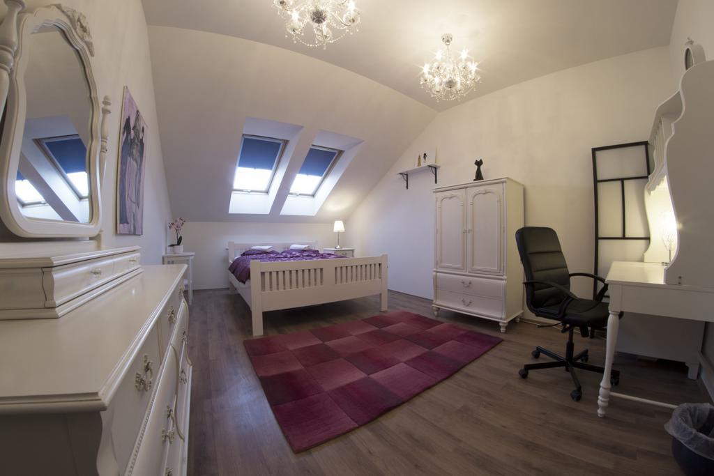 Apartment Gate Prag