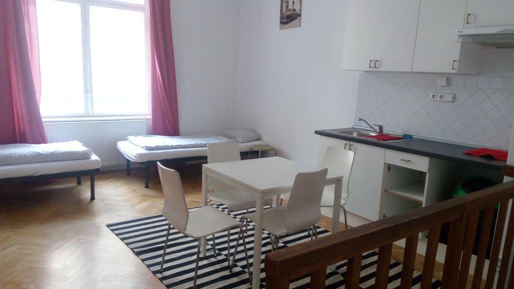 Jump In Hostel * Praha