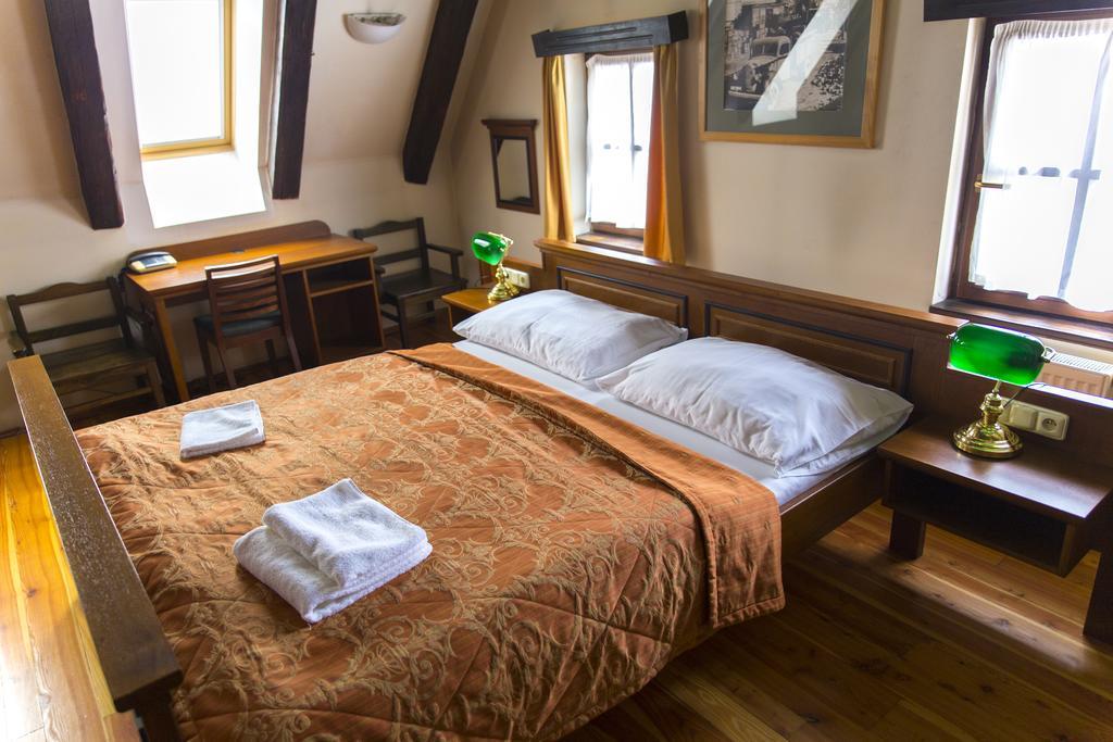 U Medvidku-brewery 3* Prag