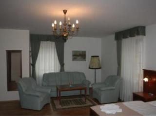 Nosal Hotell 4*