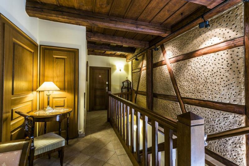 Hotel Golden Well 5*