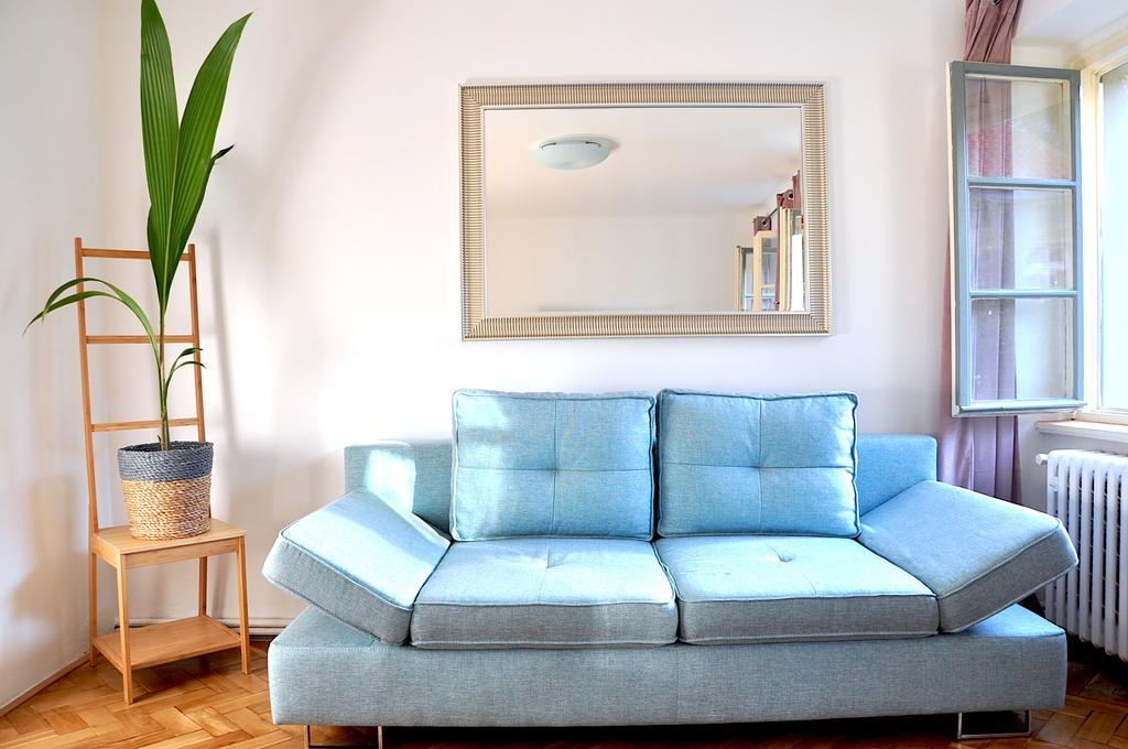 U Obecniho Dvora Apartment Prag