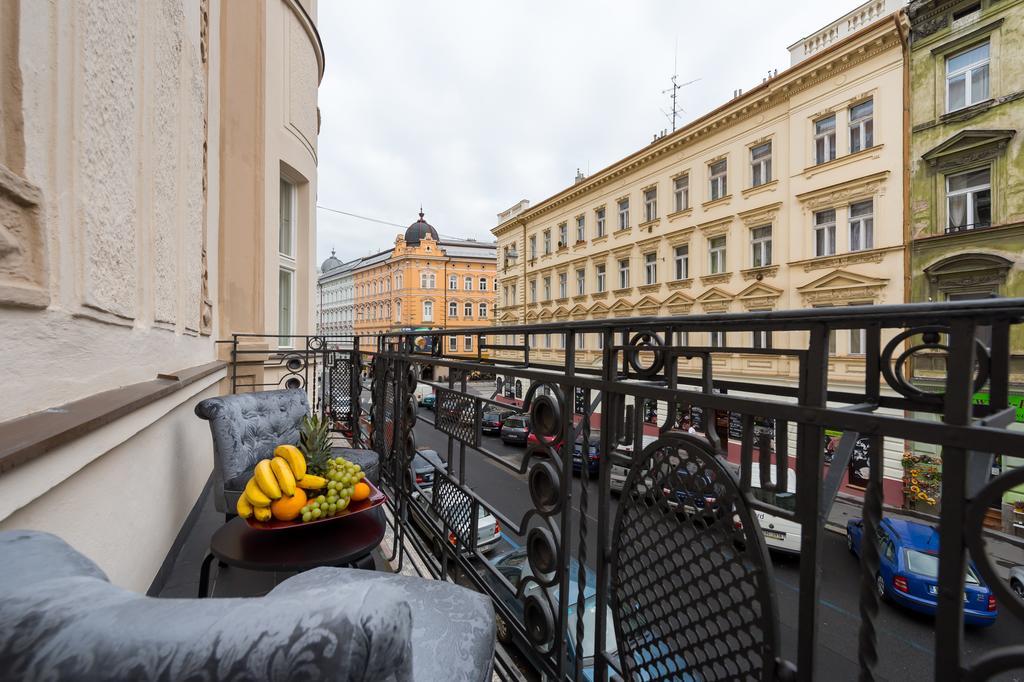 To Live * Prag