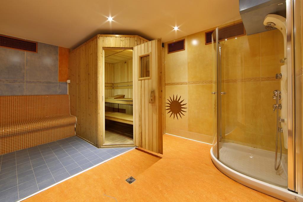 U Pava Hotel