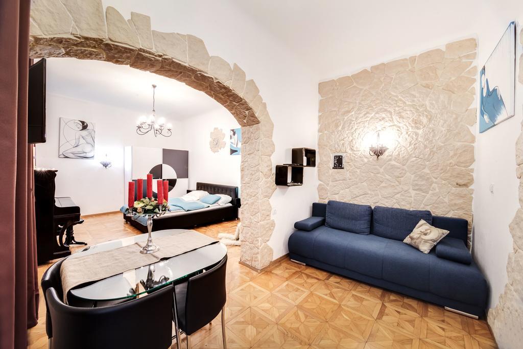 Art Ruzova Apartment Prag