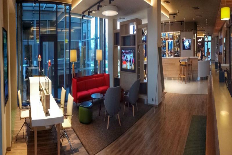 Hotell Holiday Airport By Ihg