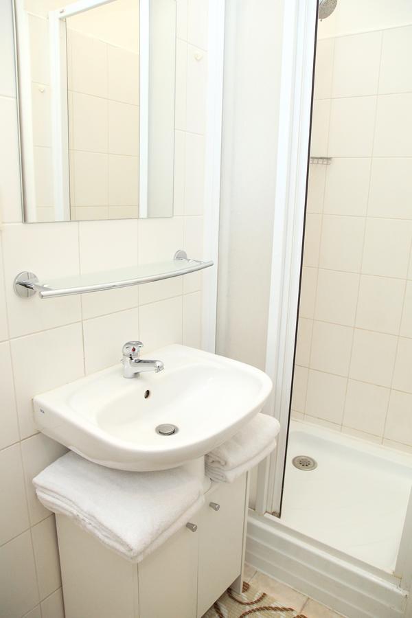 Old Town Apartment *