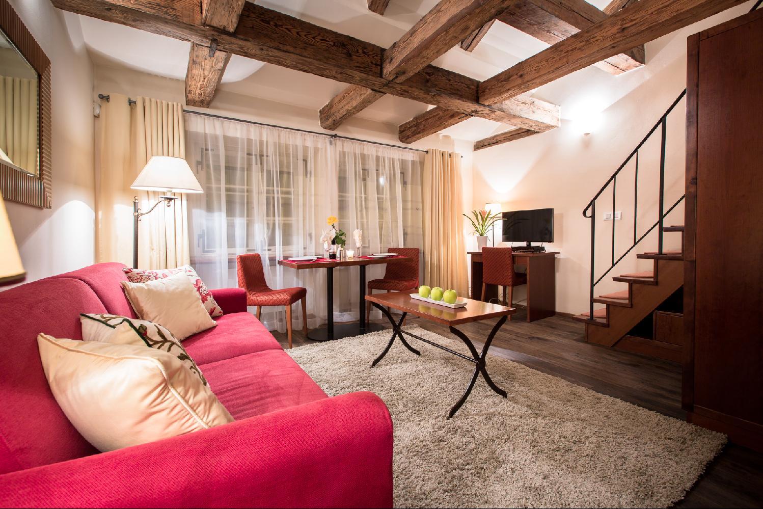 Hotel Miss Sophie's Charles Bridge 4*