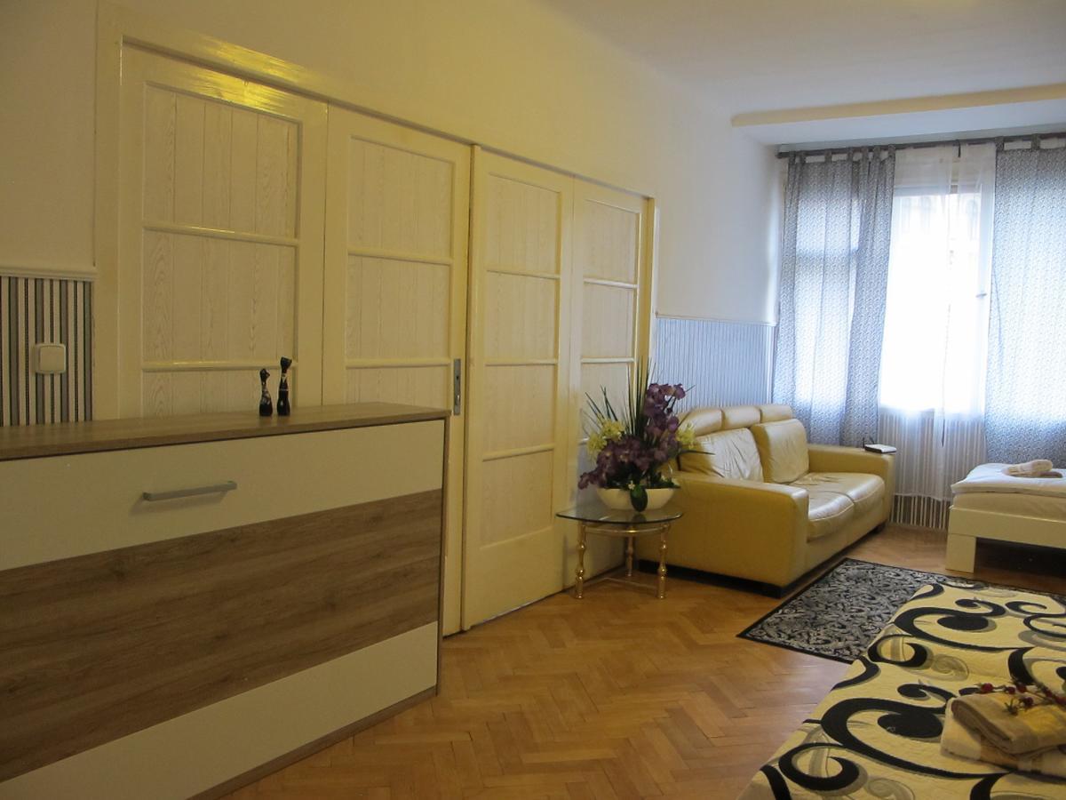 Bed & Breakfast Arabesque Accommodation 3*