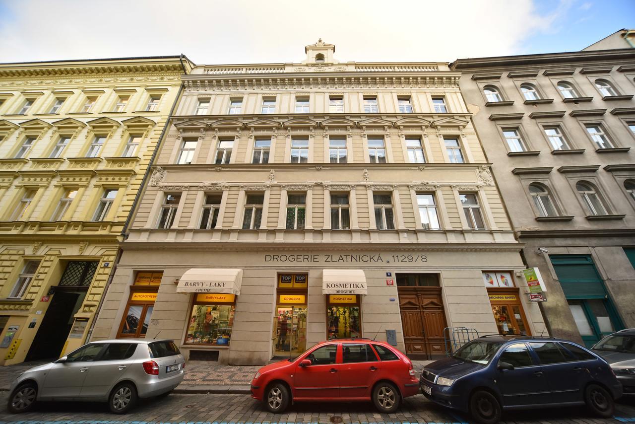 Zlatnicka Apartment Prag