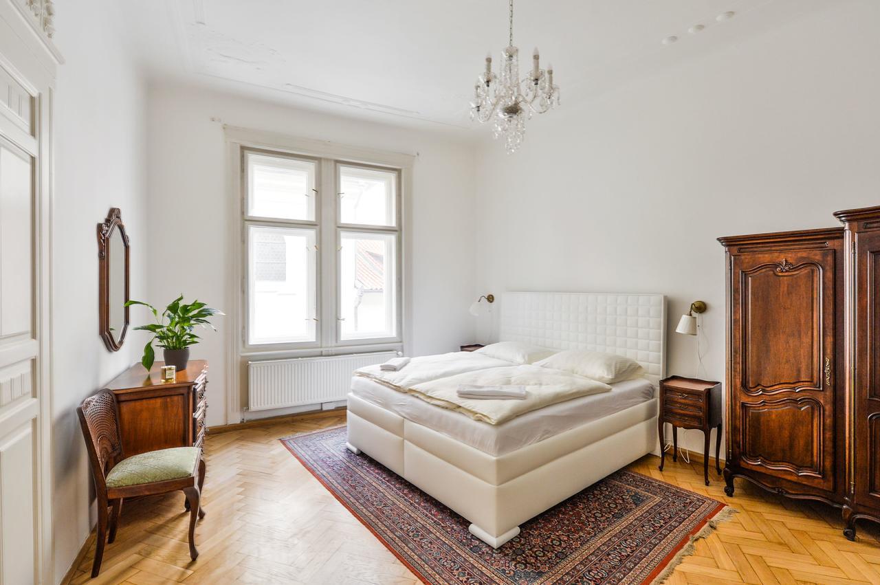 Old Town Apartment