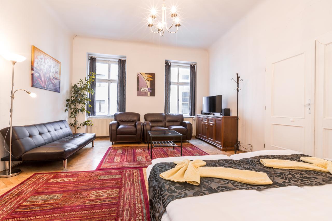 Apartment Stepanska *
