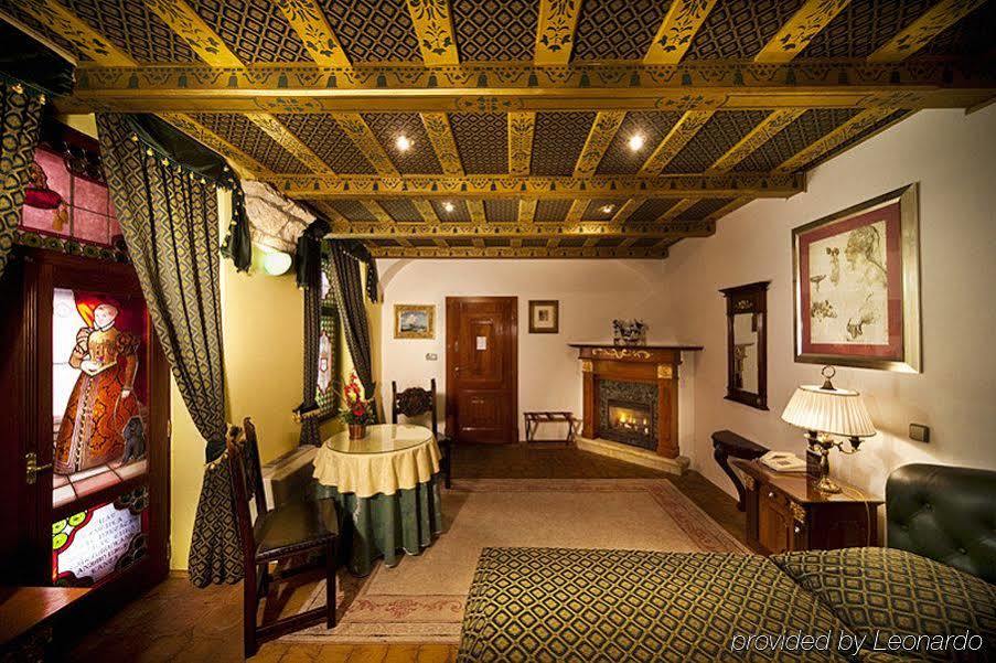 U Pava Hotel 4*
