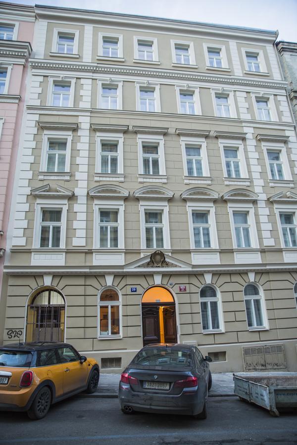 Gregory House Lägenhetshotell 3*