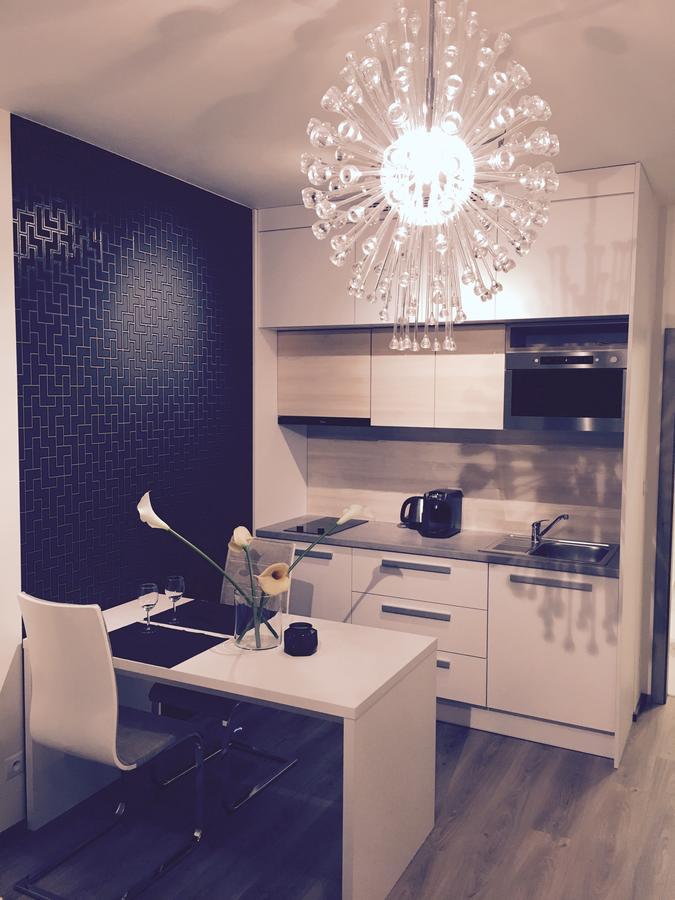 Blanc De Luxe Apartment *