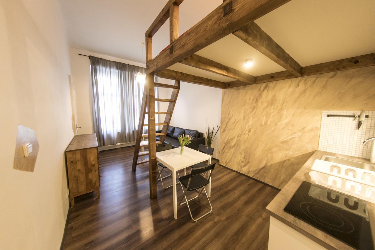Freedom Rooms & Apartments