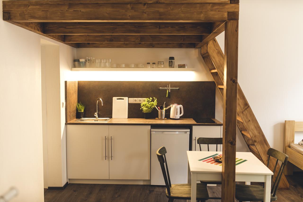 Freedom Rooms & Apartments *