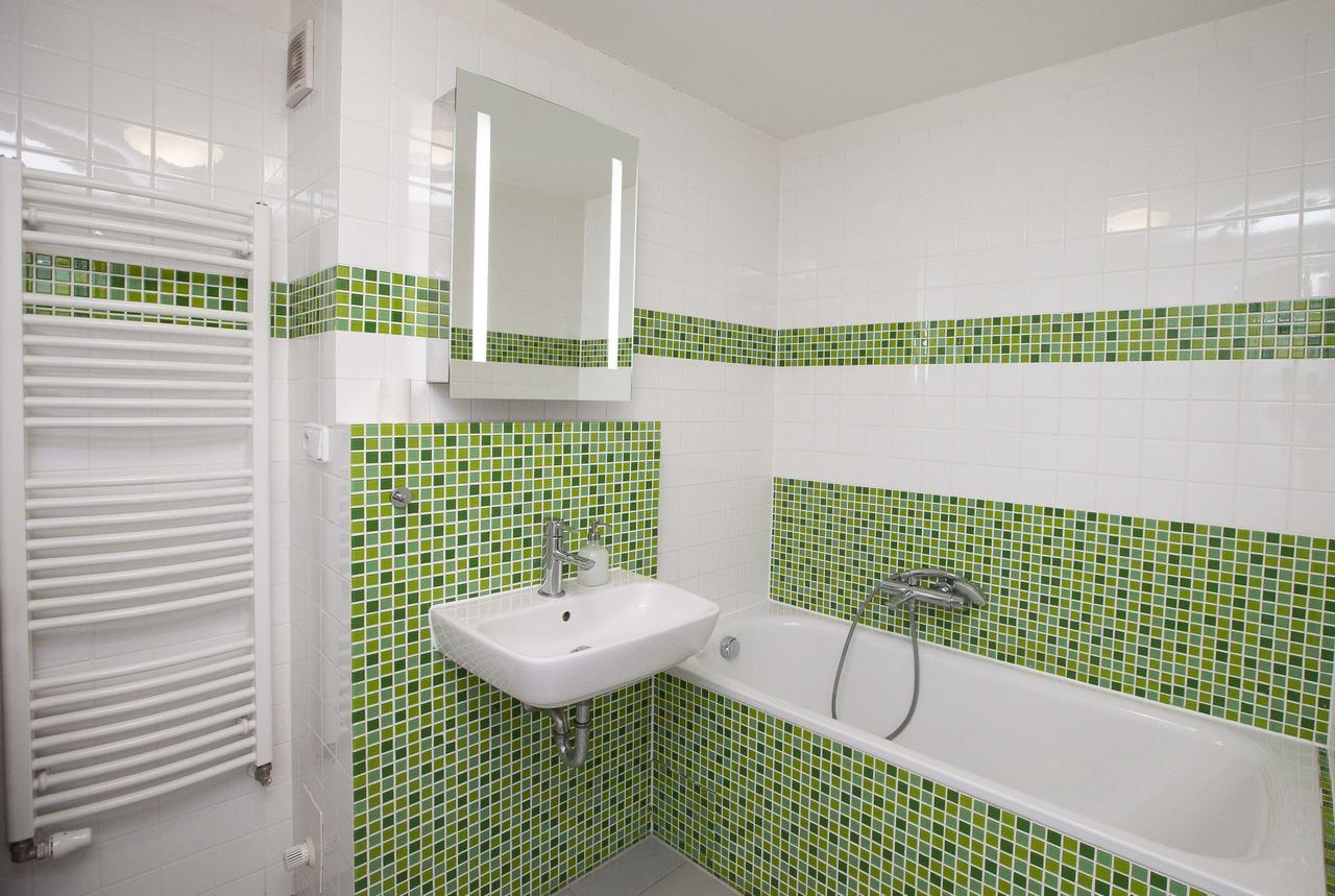 Greg Kampa Apartment Prag