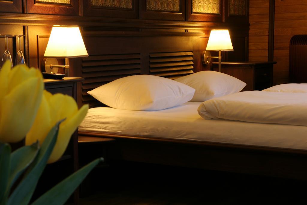 Boat Matylda Botel 4*