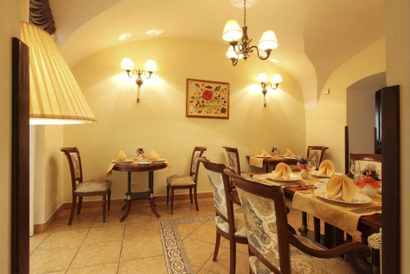 Boutique Constans 4*