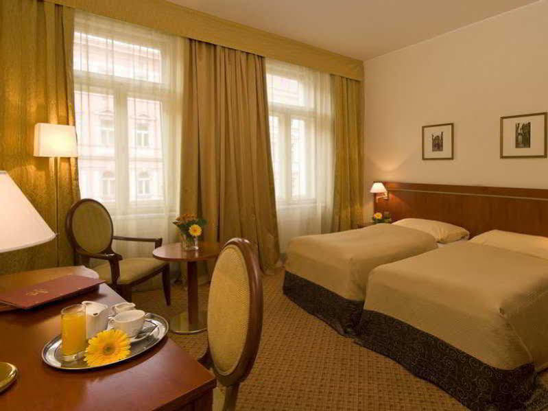 Raffaello 4* Prague