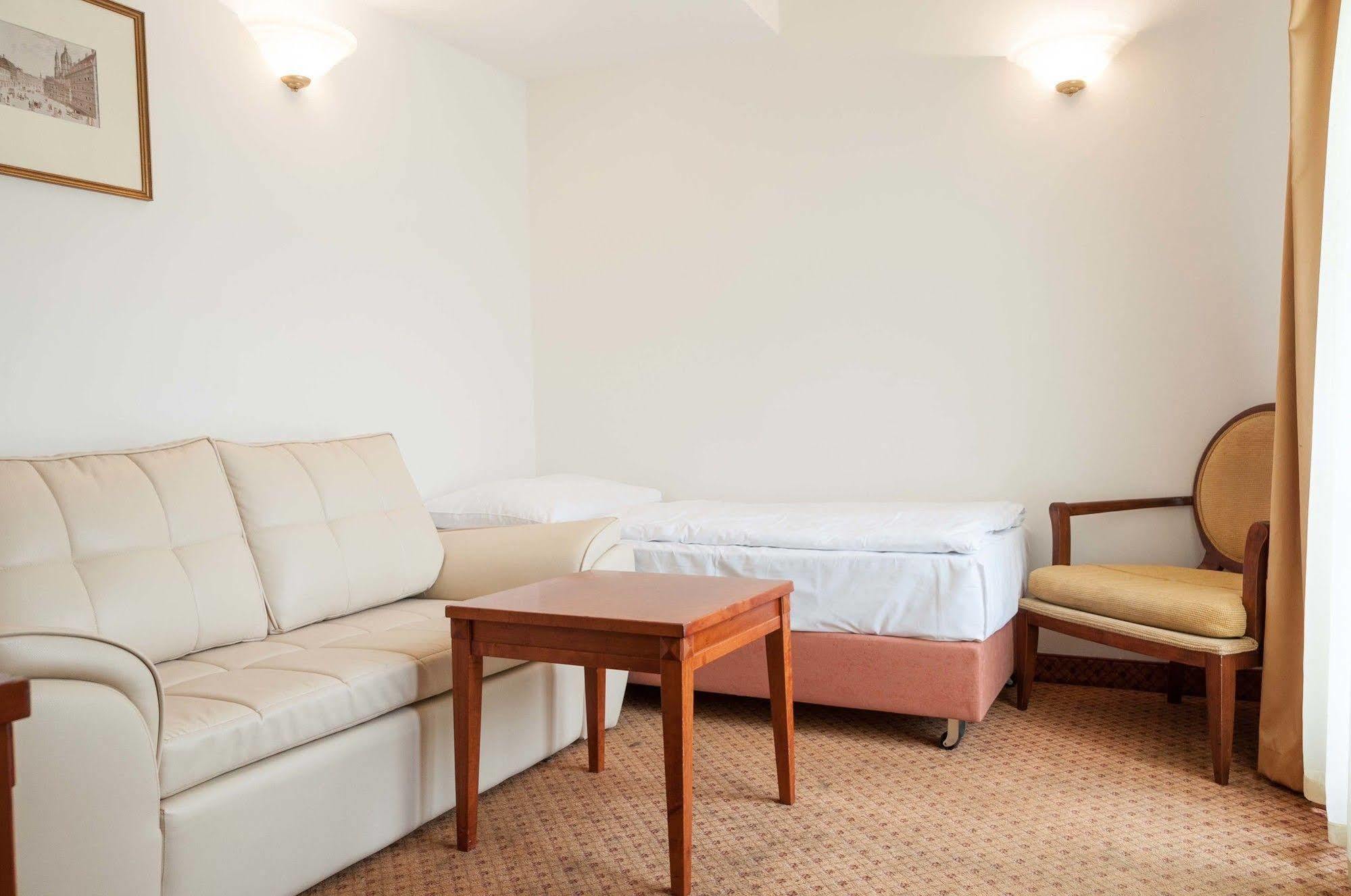 Raffaello Hotel 4*