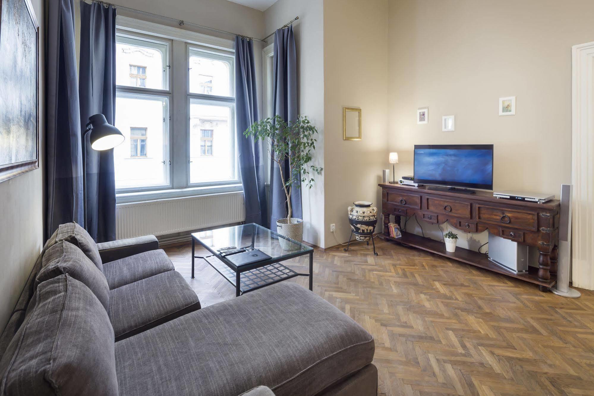 Apartment Dlouha 2ab Prag