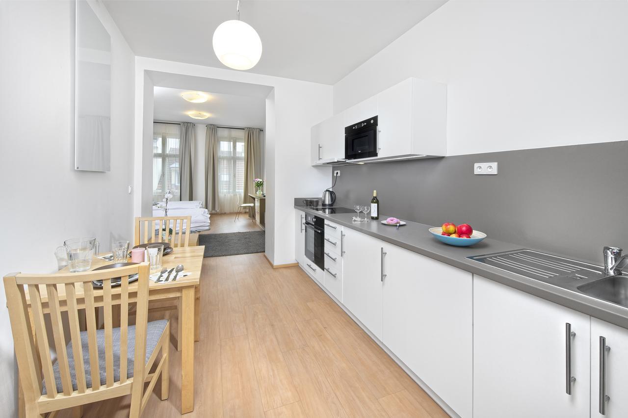 Downtown Chlumova Apartment Prague