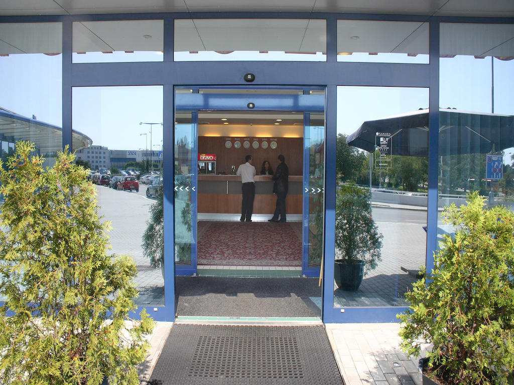 Ramada Airport Hotel