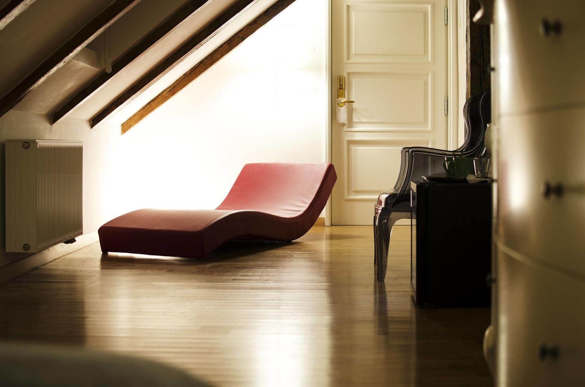 Hotell Dolce Boutique 4*